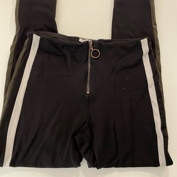 Dex Pants - Picture 1 of 3